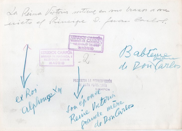 Reverso foto bautizo Rey Juan Carlos I