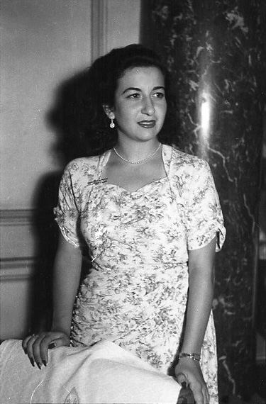 Giselia Trabucho, la primera ingeniero aeronáutico del mundo, retratada por Campúa en el Hotel Nacional el 20 de septiembre de 1948